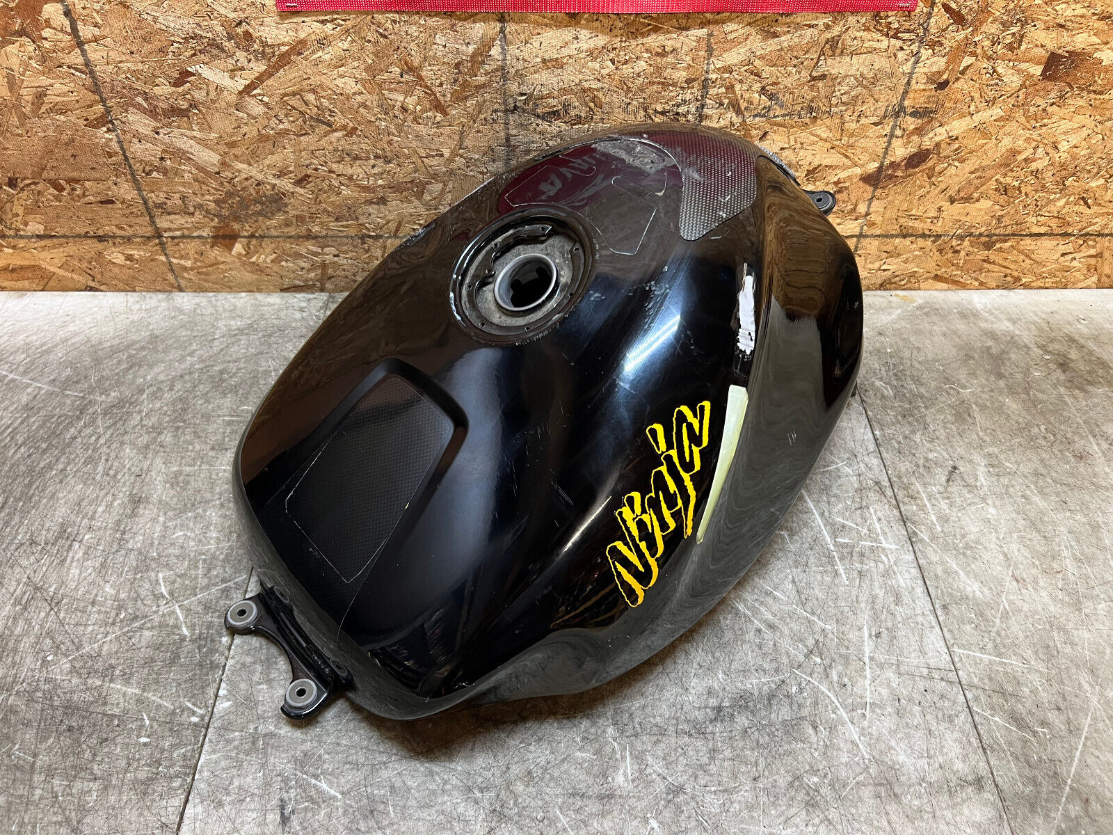 98 99 00 01 02 03 KAWASAKI NINJA ZX7-R ZX7R ZX7 GAS TANK FUEL TANK PETROL CELL
