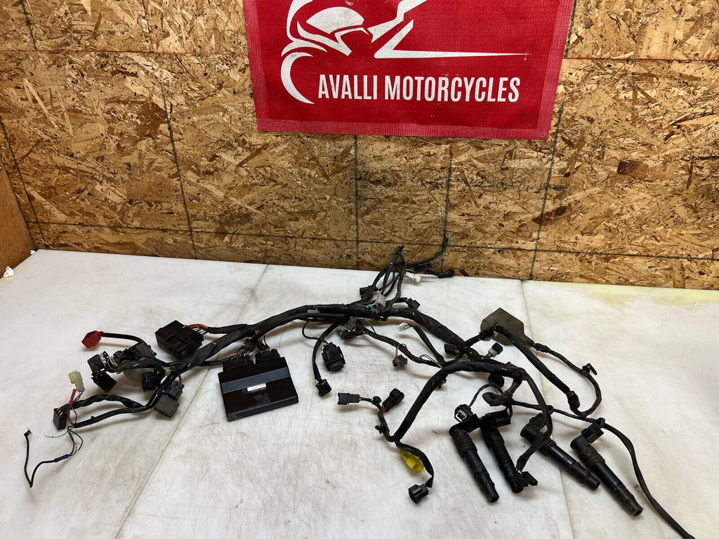 04 05 SUZUKI GSXR GSX-R 750 GSXR750 ECU CDI ECM MAIN ENGINE WIRING HARNESS LOOM