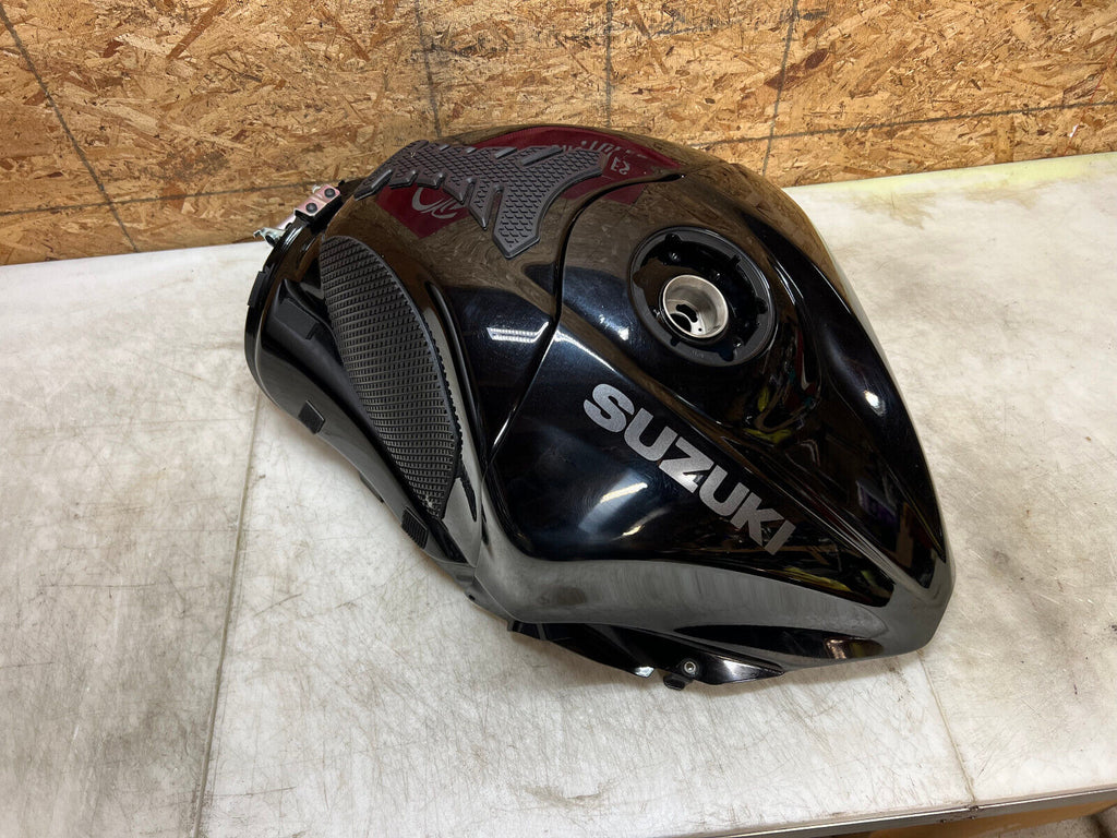 2024 21 22 23 24 SUZUKI HAYABUSA GSX1300R GSX 1300 GAS TANK FUEL TANK RESERVOIR