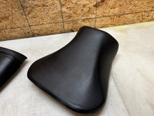 Load image into Gallery viewer, 04 05 SUZUKI GSXR GSX-R 600 750 GSXR750 GSXR600 FRONT REAR SEATS SEAT PAD CUSION
