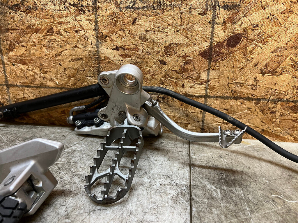 19 20 21 22 23 24 KTM ENDURO R DUKE SM SMC LC4 REARSETS REAR SET SETS FOOT PEG