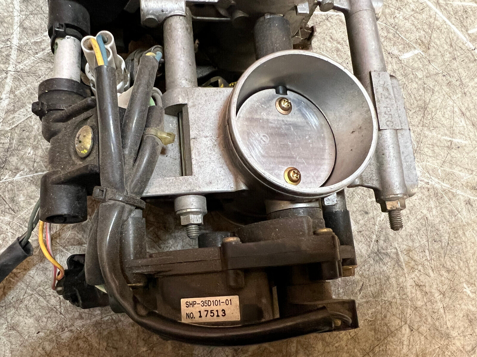 01 02 2001 2002 SUZUKI GSXR GSX-R 1000 GSXR1000 THROTTLE BODIES BODY INJECTOR