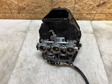 Load image into Gallery viewer, 13 14 15 16 17 TRIUMPH DAYTONA 675R 675 R THROTTLE BODIES BODY INTAKE INJECTORS
