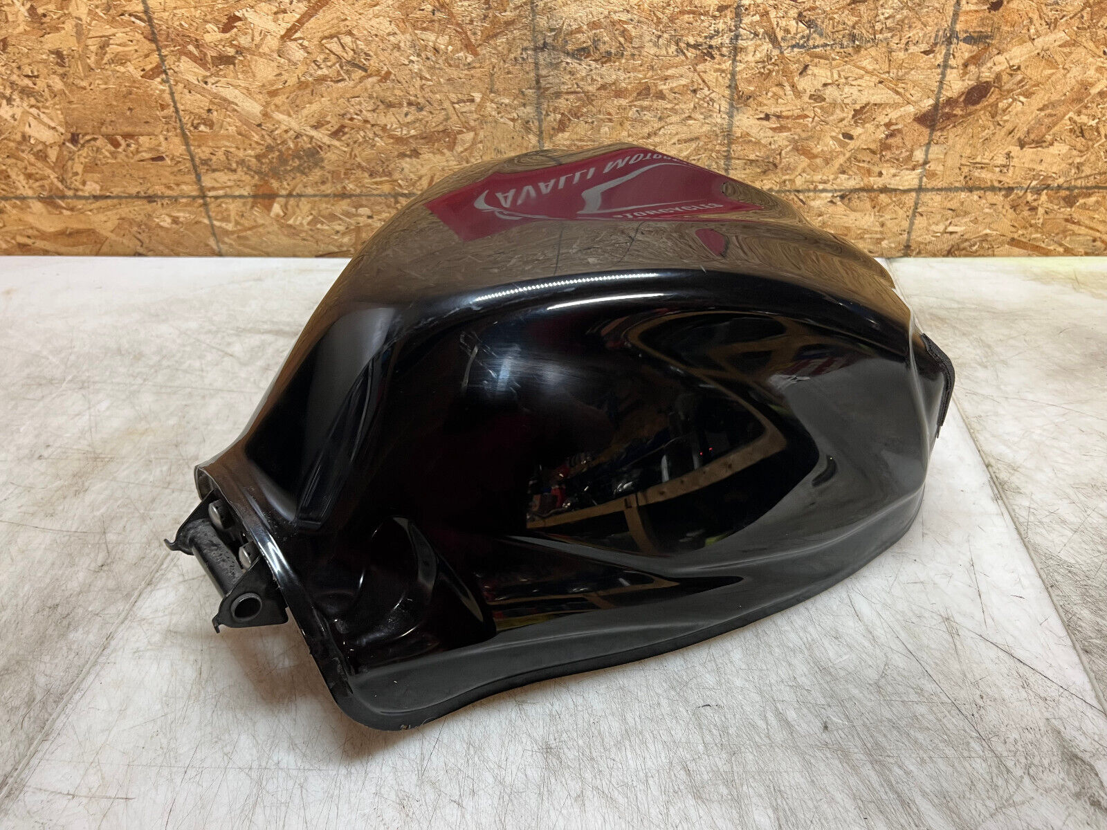 08 09 10 2009 2010 SUZUKI GSXR GSX-R 600 750 GAS TANK FUEL TANK PETROL RESERVOIR