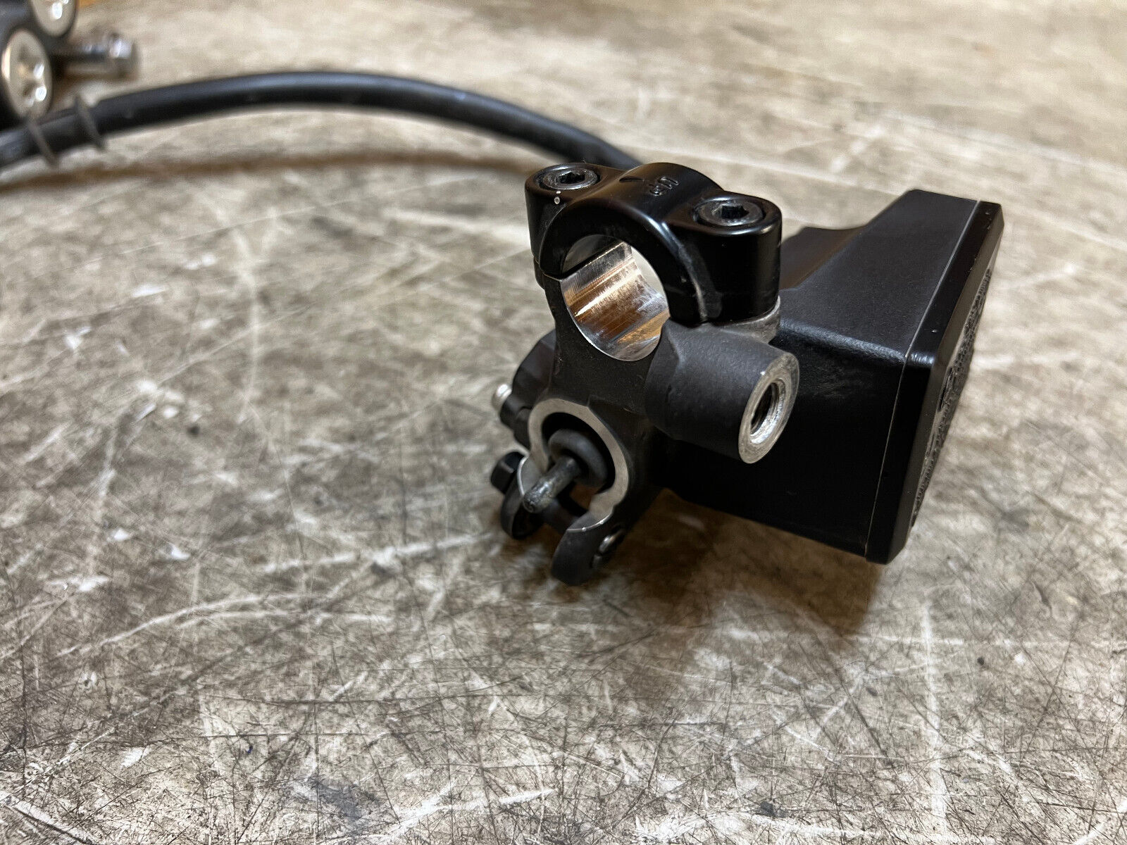15 16 17 18 19 20 21 YAMAHA FZ-07 FZ07 MT-07 MT07 BRAKE CALIPERS MASTER CYLINDER