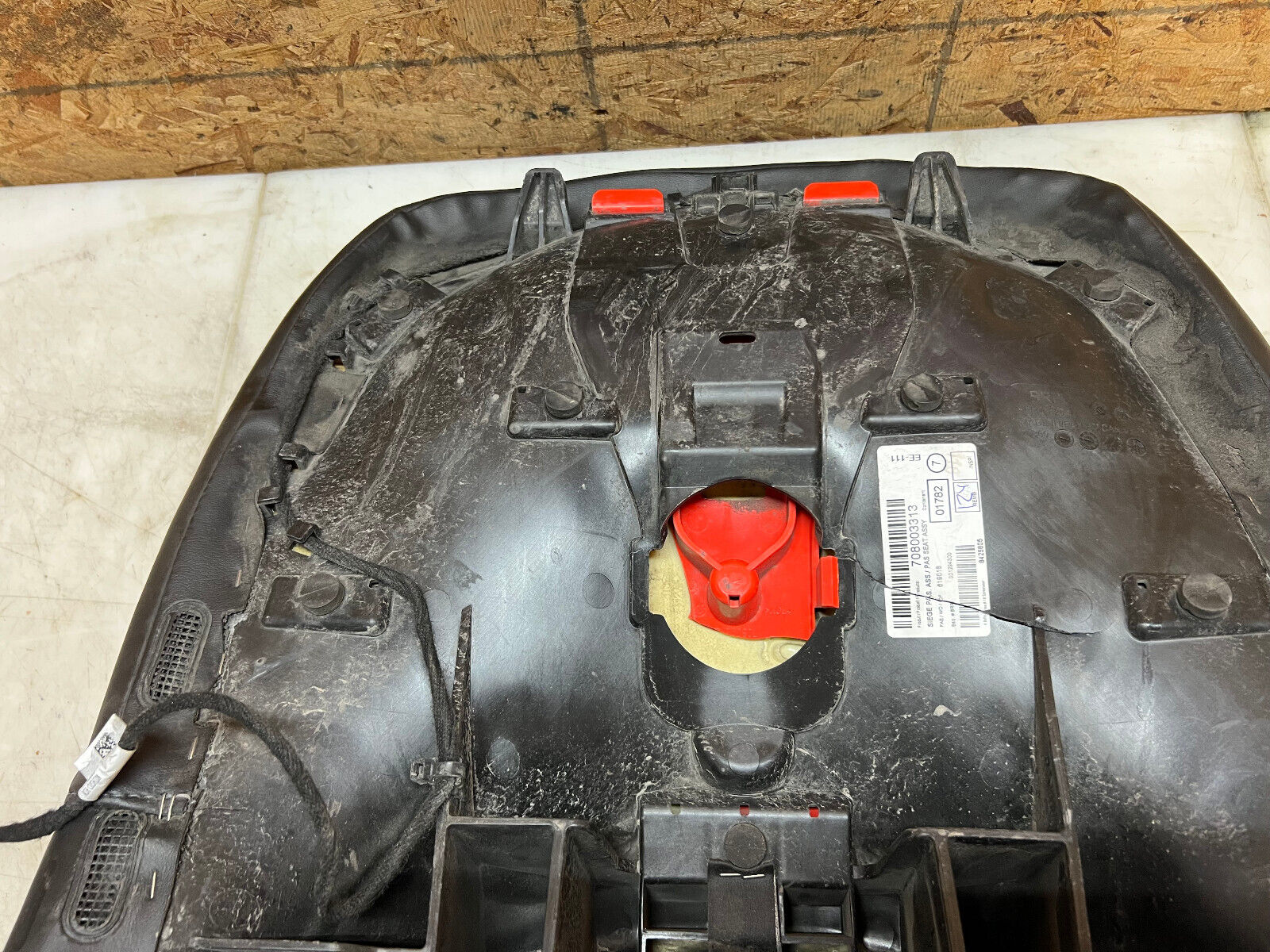 2021 21 BRP CAN AM CAN-AM SPYDER ROADSTER RT F3 1330 PASSENGER SEAT REAR SEAT