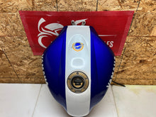 Load image into Gallery viewer, 99 00 01 02 1999 2000 2001 2002 YAMAHA YZFR6 YZF R6 GAS TANK FUEL TANK RESERVOIR
