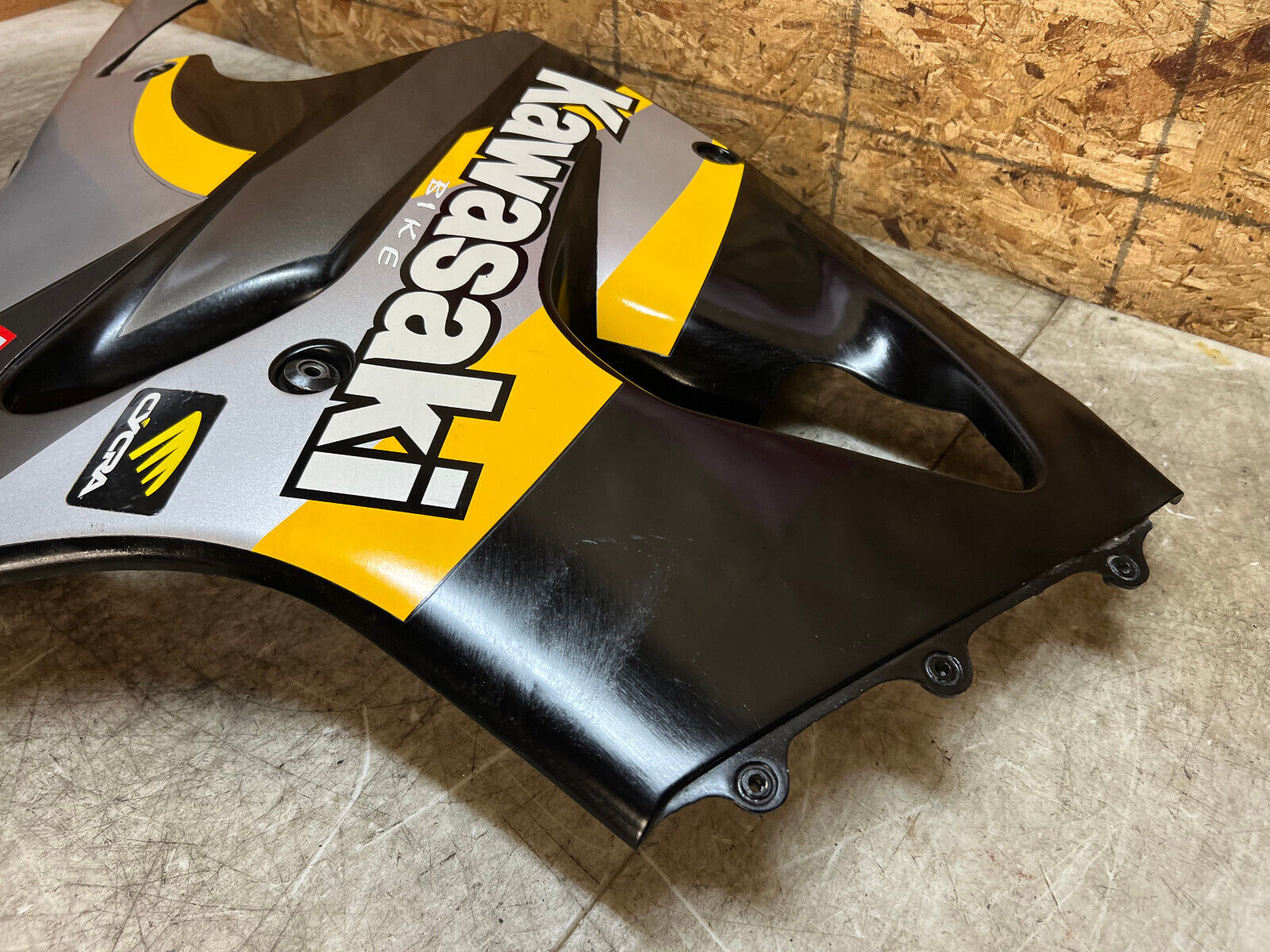 98 99 00 01 02 03 KAWASAKI NINJA ZX7-R ZX7R ZX7 RIGHT SIDE FAIRING SIDE COWL OEM