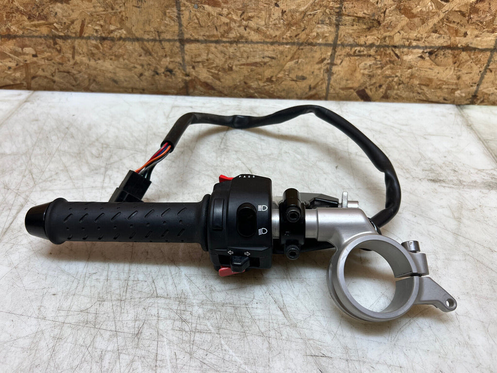 13 14 15 16 17 TRIUMPH DAYTONA 675R 675 R LEFT CLIP ON HANDLEBAR BAR SWITCH CUBE