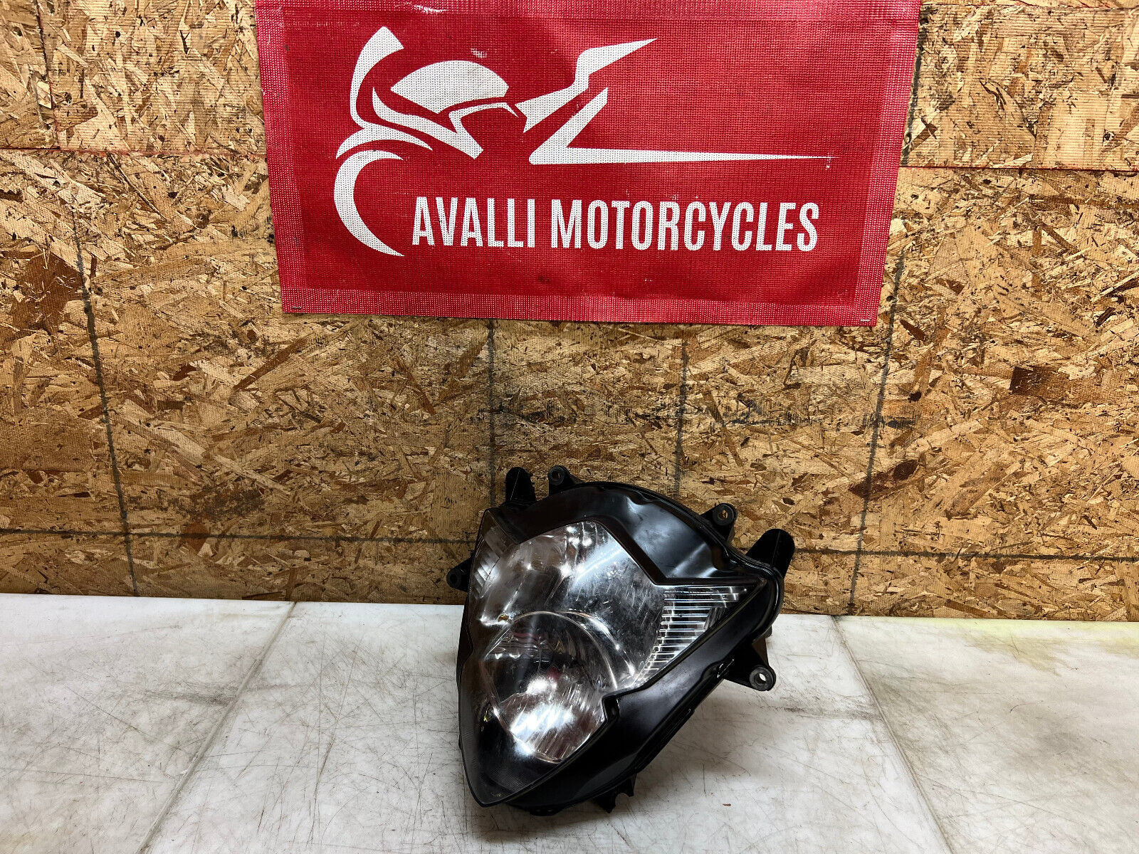 05 06 2005 2006 SUZUKI GSX-R1000 GSX-R GSXR 1000 HEADLIGHT HEAD LIGHT HEAD LAMP