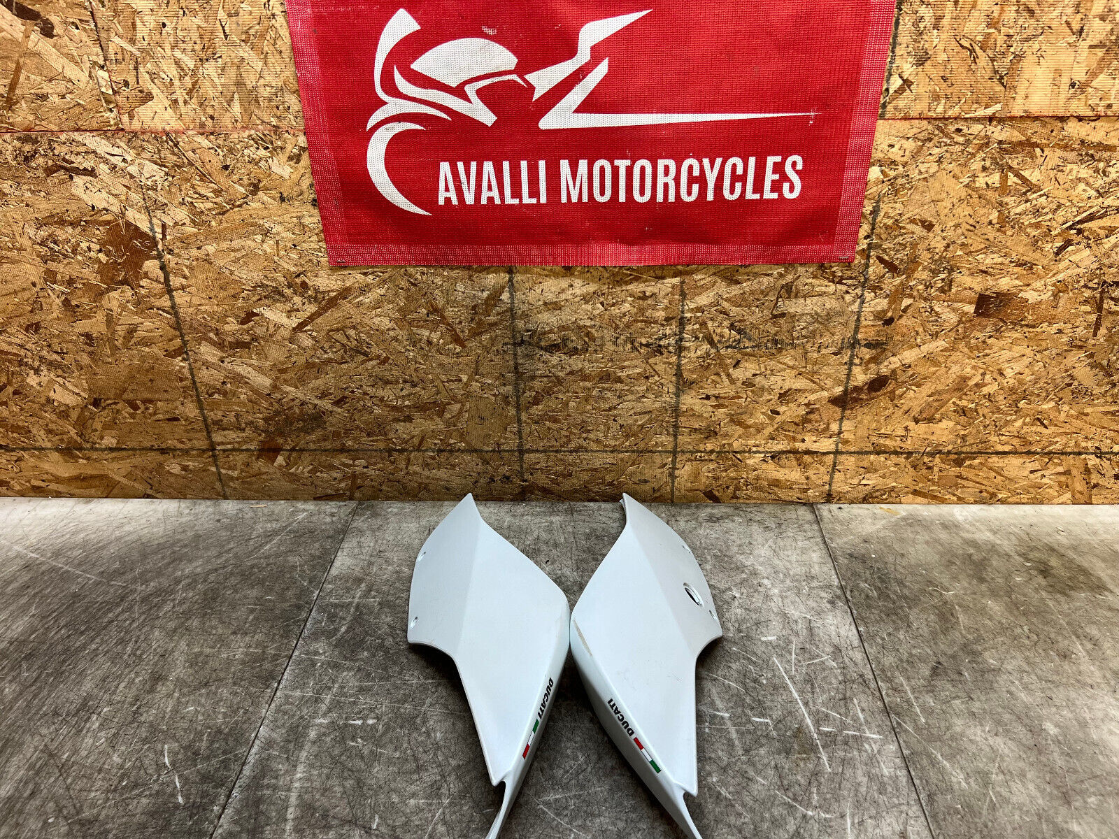 16 17 18 19 DUCATI PANIGALE 899 959 1199 1299 LEFT RIGHT TAIL FAIRING REAR COWL