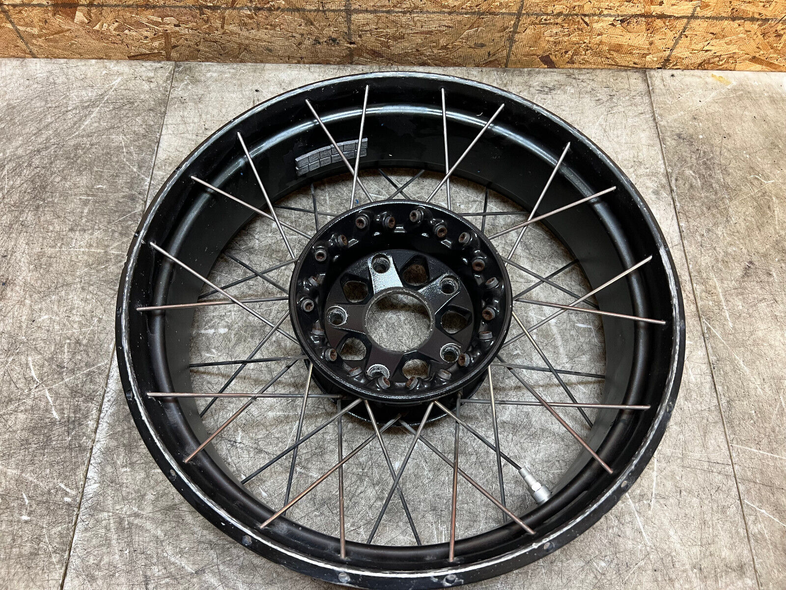 14 15 16 17 18 BMW R1200GS ADVENTURE R 1200 GS REAR WHEEL BACK WHEEL RIM GSA