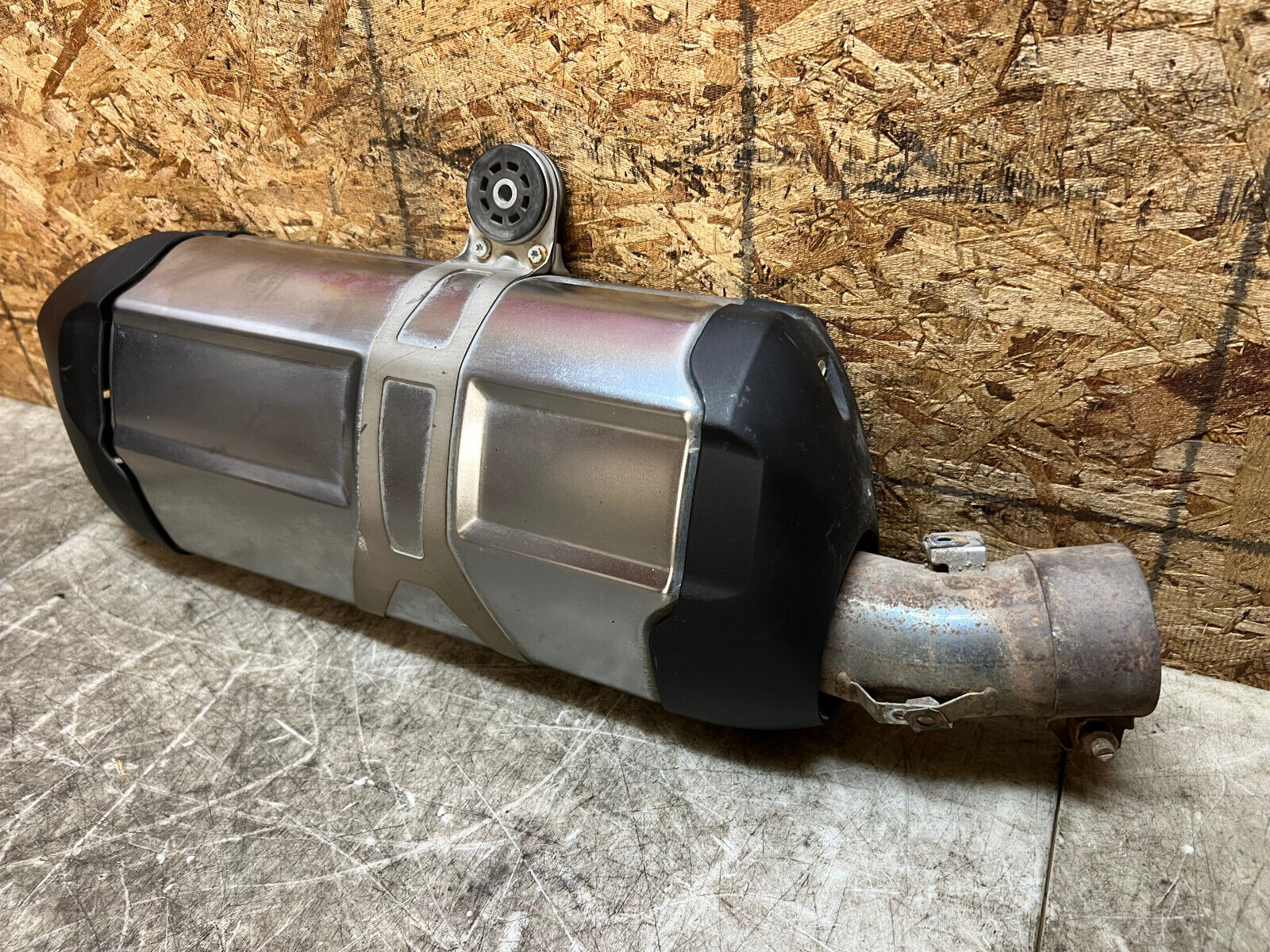 13 14 15 16 17 18 BMW R1200GS ADVENTURE R 1200 GS FACTORY OEM EXHAUST MUFFLER