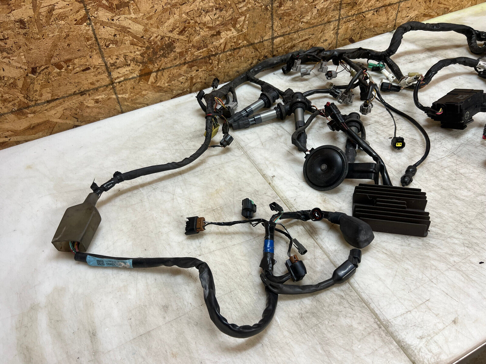 08 09 10 2008 2009 2010 SUZUKI GSXR GSX-R 600 WIRING HARNESS LOOM ECU CDI ECM