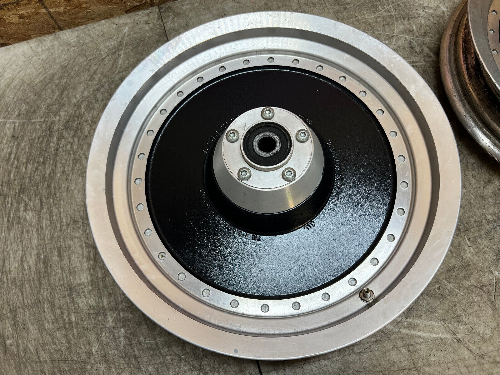 HARLEY DAVIDSON FAT BOY FLSTFI FATBOY SOFTAIL SOFT TAIL FRONT REAR WHEELS WHEEL