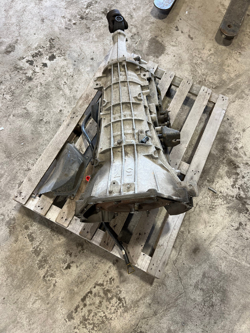 1999 2000 01 02 03 04 FORD 7.3L POWERSTROKE TRANSMISSION 4R100 NON PTO LOW MILES