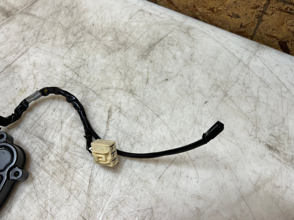 2021 18 19 20 21 22 23 24 YAMAHA MT09 MT-09 MT 09 STATOR GENERATOR MAGNETO COVER