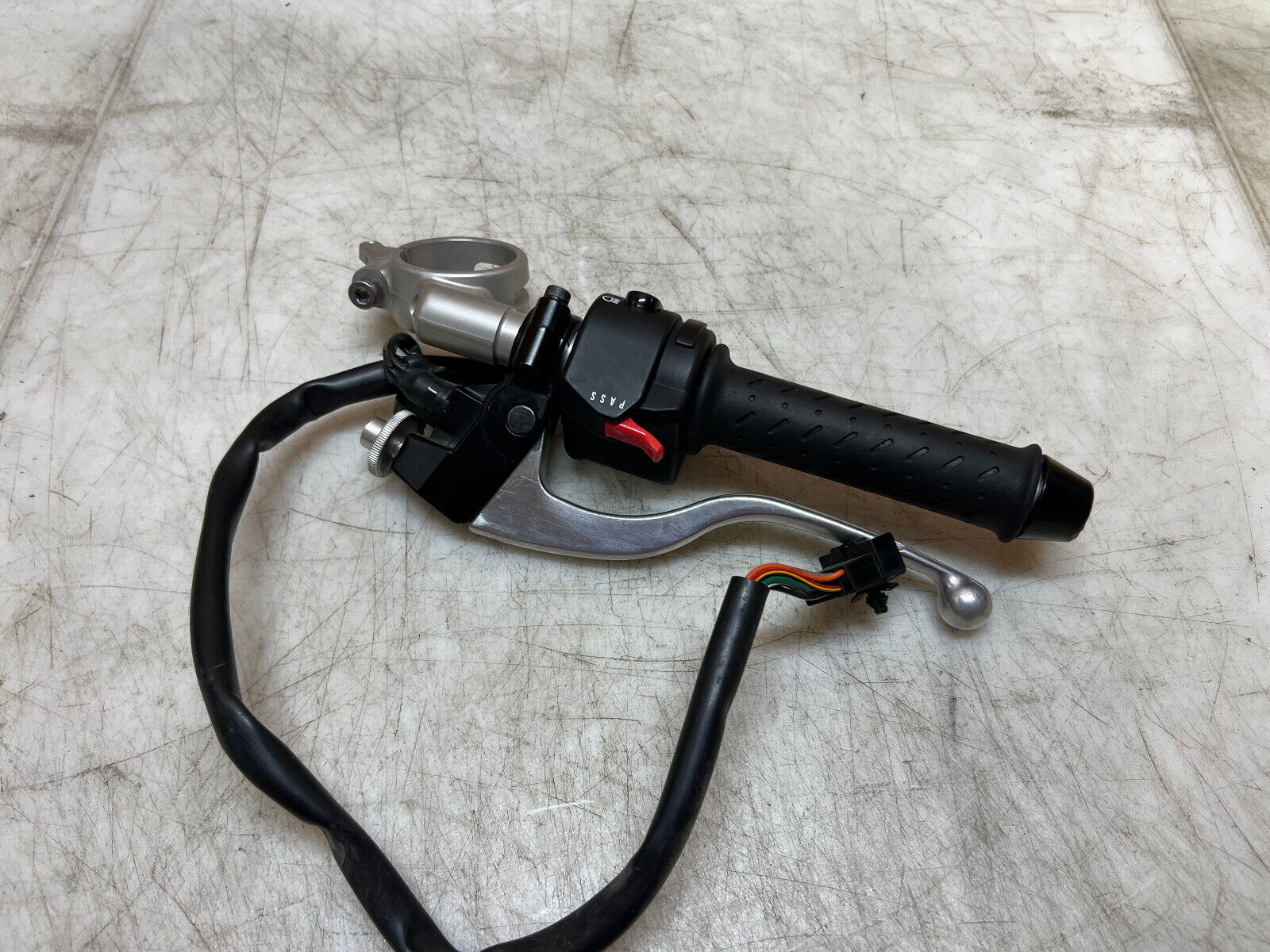 13 14 15 16 17 TRIUMPH DAYTONA 675R 675 R LEFT CLIP ON HANDLEBAR BAR SWITCH CUBE
