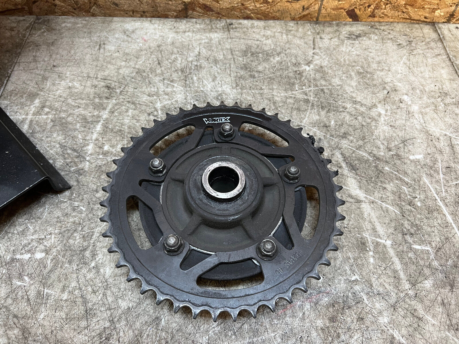 08 09 10 2008 2009 SUZUKI GSXR GSX-R 600 750 REAR WHEEL BACK RIM STRAIGHT