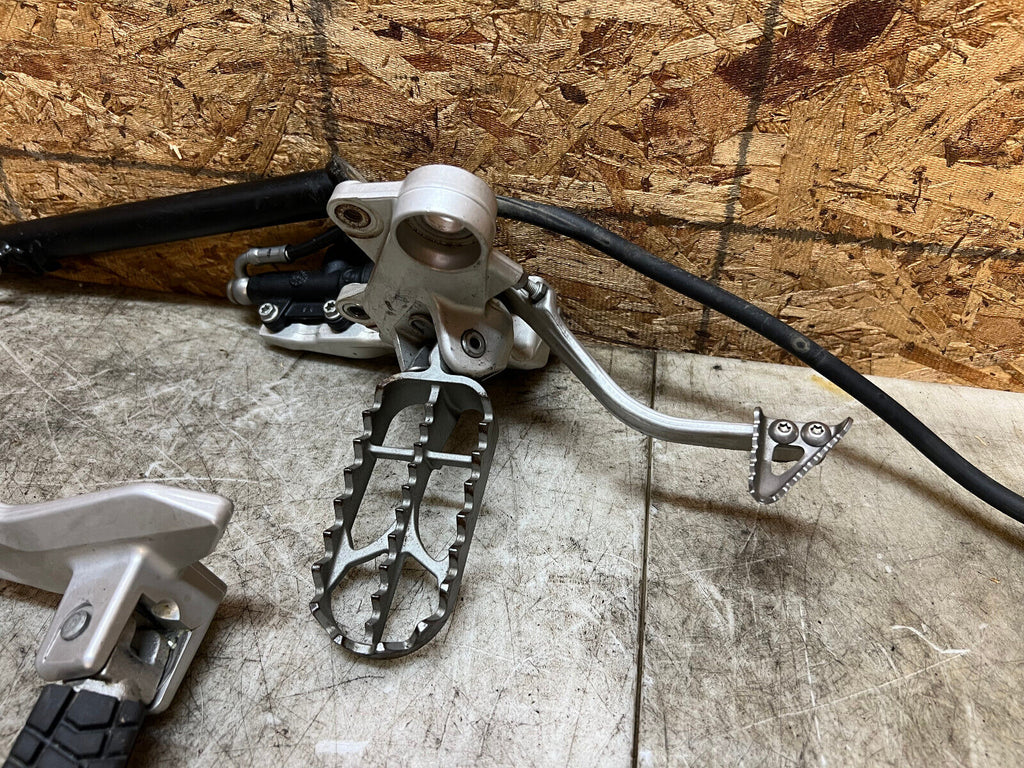 19 20 21 22 23 24 KTM ENDURO R DUKE SM SMC LC4 REARSETS REAR SET SETS FOOT PEG