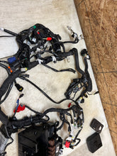 Load image into Gallery viewer, 46249141
