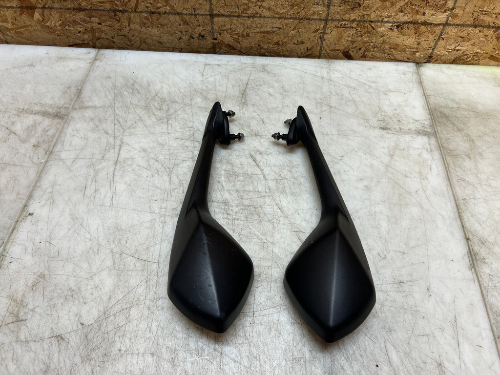 13 14 15 16 17 TRIUMPH DAYTONA 675R 675 R REAR VIEW MIRROR MIRRORS PAIR WING