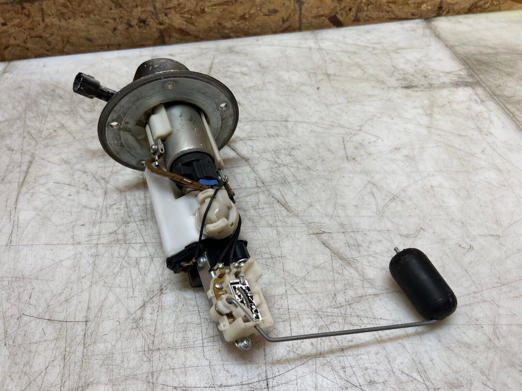 05 06 2005 2006 SUZUKI GSX-R1000 GSX-R GSXR 1000 FUEL PUMP GAS PUMP SENDING UNIT
