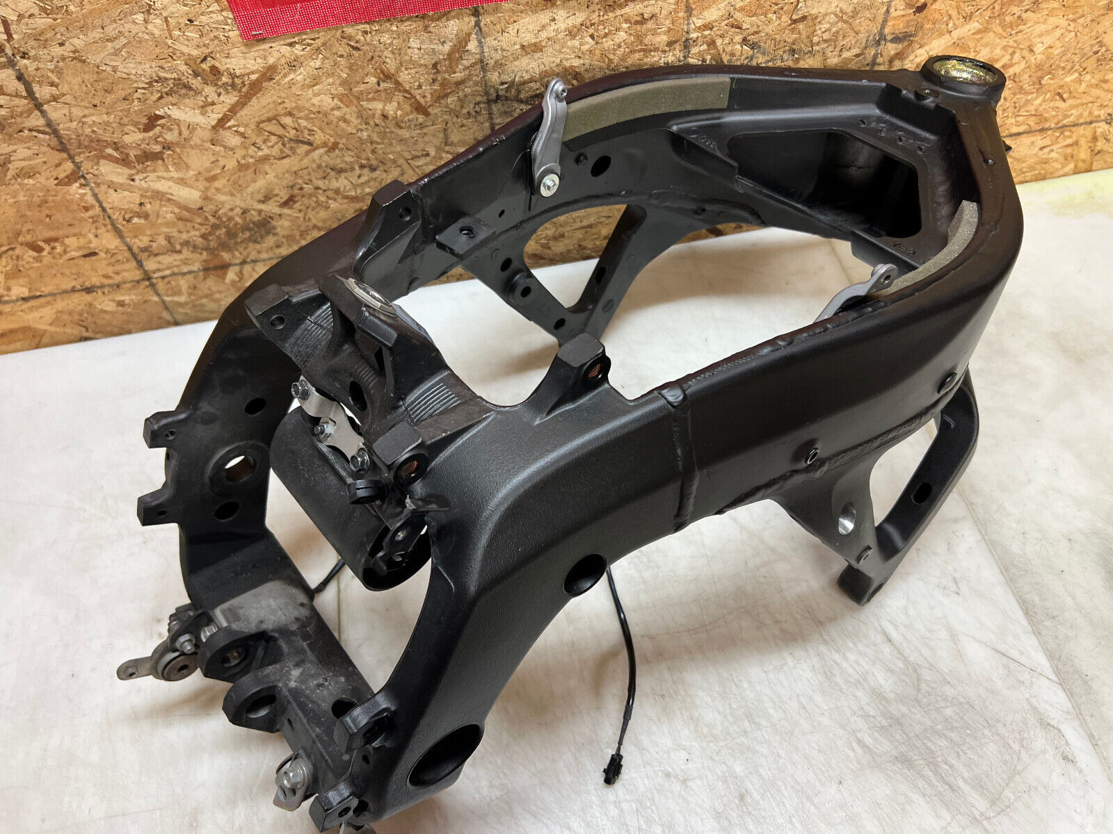 2016 09 10 12 13 14 15 16 YAMAHA YZFR6 YZF R6 R6R MAIN FRAME CHASSIS TRACK RACE
