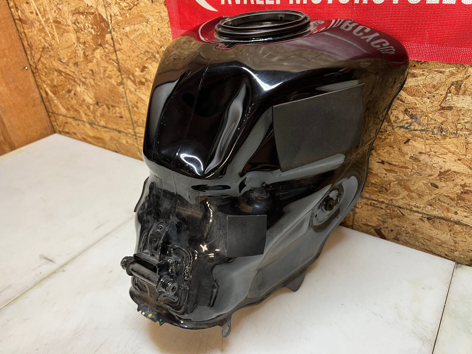 07 08 09 10 11 12 HONDA CBR600RR CBR 600RR GAS TANK FUEL TANK PETROL RESERVOIR