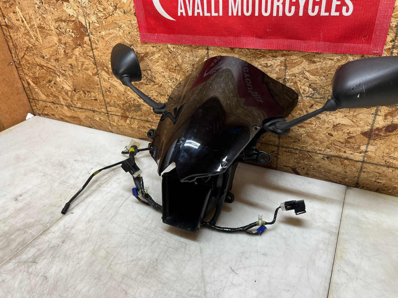 09 10 12 13 14 15 16 YAMAHA YZFR6 YZF R6 INSTRUMENT GAUGE CLUSTER FAIRING STAY