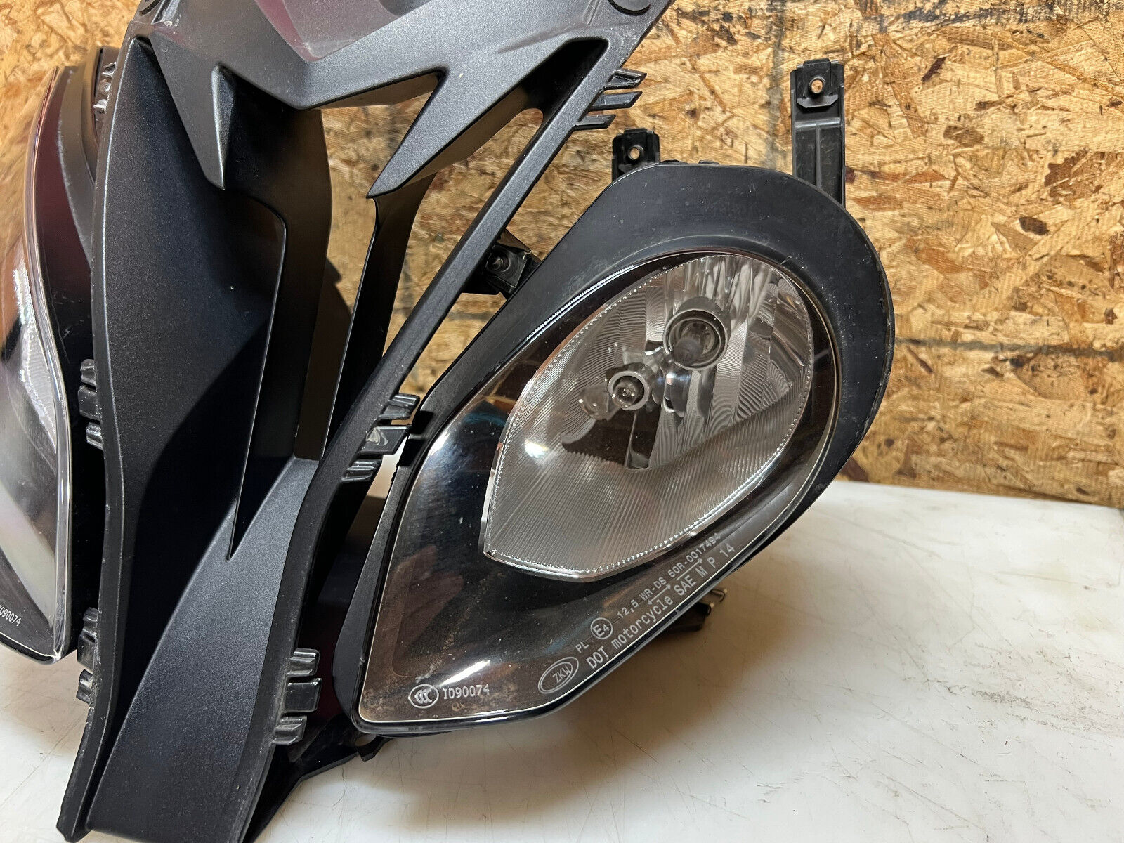 15 16 17 18 2015-2018 BMW S1000RR S1000 RR 1000RR HEADLIGHTS HEAD LIGHT LIGHTS