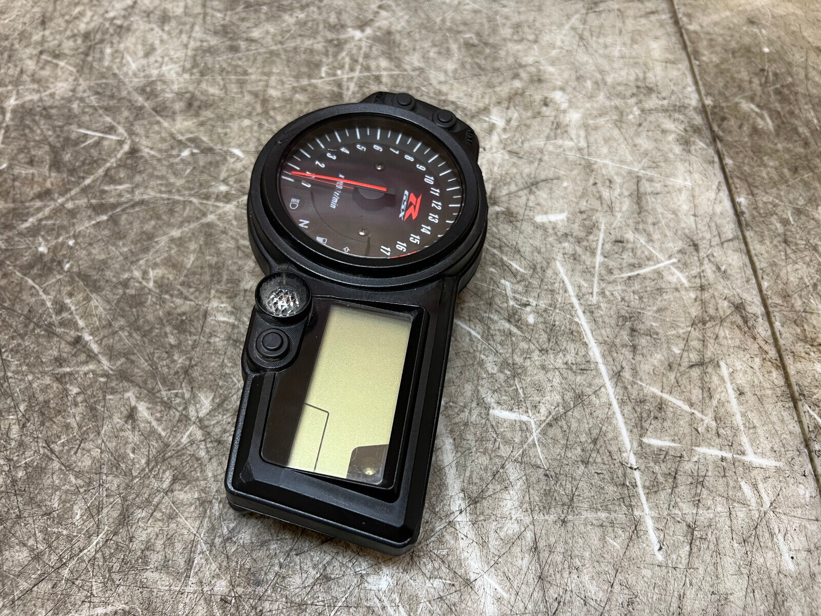 4 05 2004 2005 SUZUKI GSXR GSX-R GSXR600 600 750 GAUGE CLUSTER INSTRUMENT SPEEDO