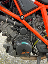 Load image into Gallery viewer, 14 15 16 2014 2015 2016  KTM SUPER DUKE 1290 R 1290R COMPLETE ENGINE MOTOR VIDEO
