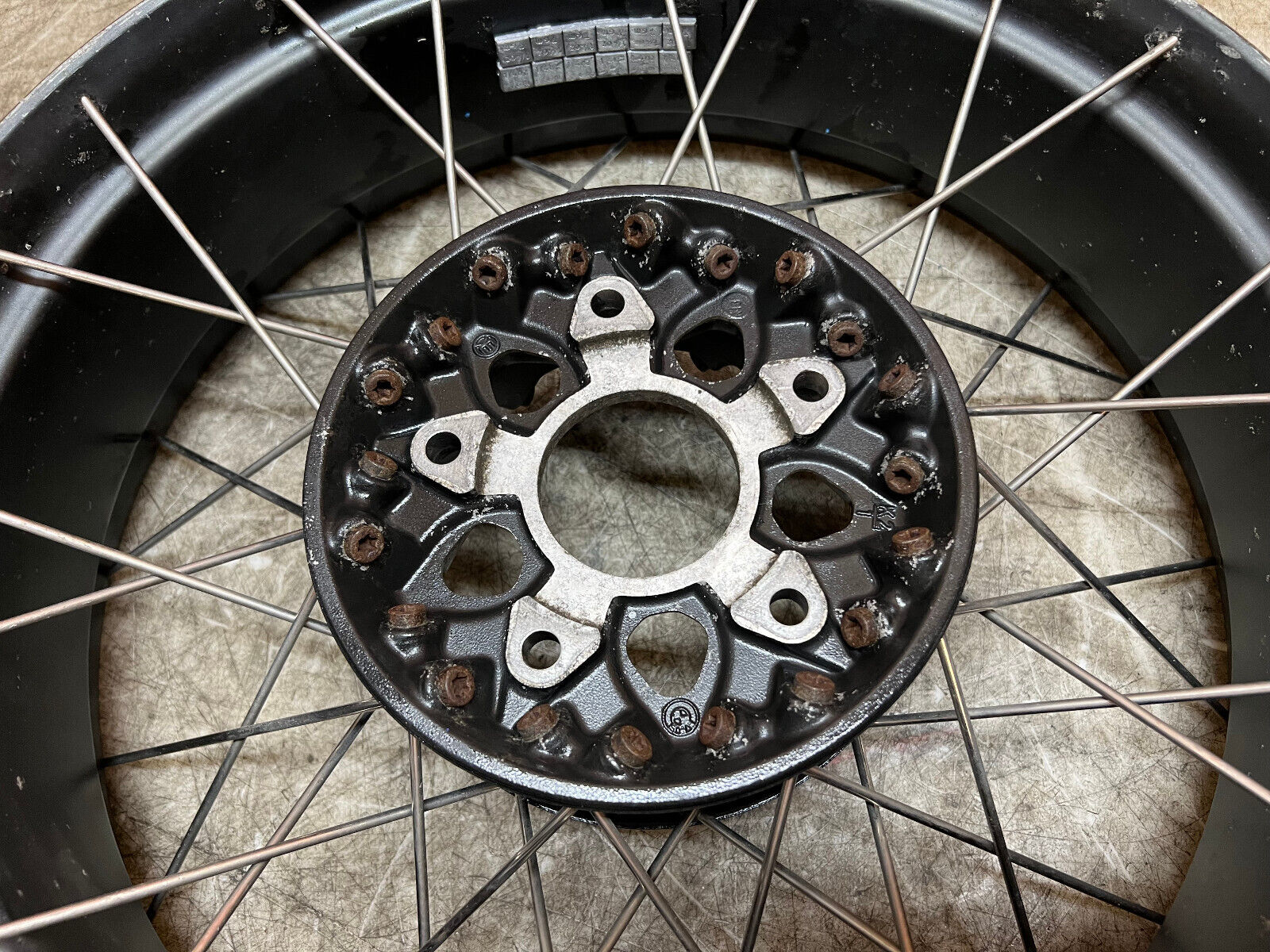 14 15 16 17 18 BMW R1200GS ADVENTURE R 1200 GS REAR WHEEL BACK WHEEL RIM GSA