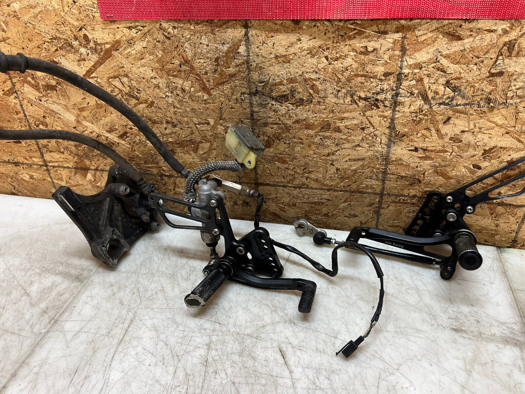05 06 SUZUKI GSX-R1000 GSX-R GSXR 1000 SATO RACING REARSETS REAR SET SETS PAIR