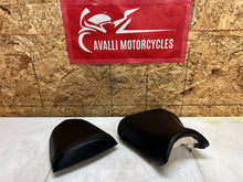 Load image into Gallery viewer, 04 05 SUZUKI GSXR GSX-R 600 750 GSXR750 GSXR600 FRONT REAR SEATS SEAT PAD CUSION
