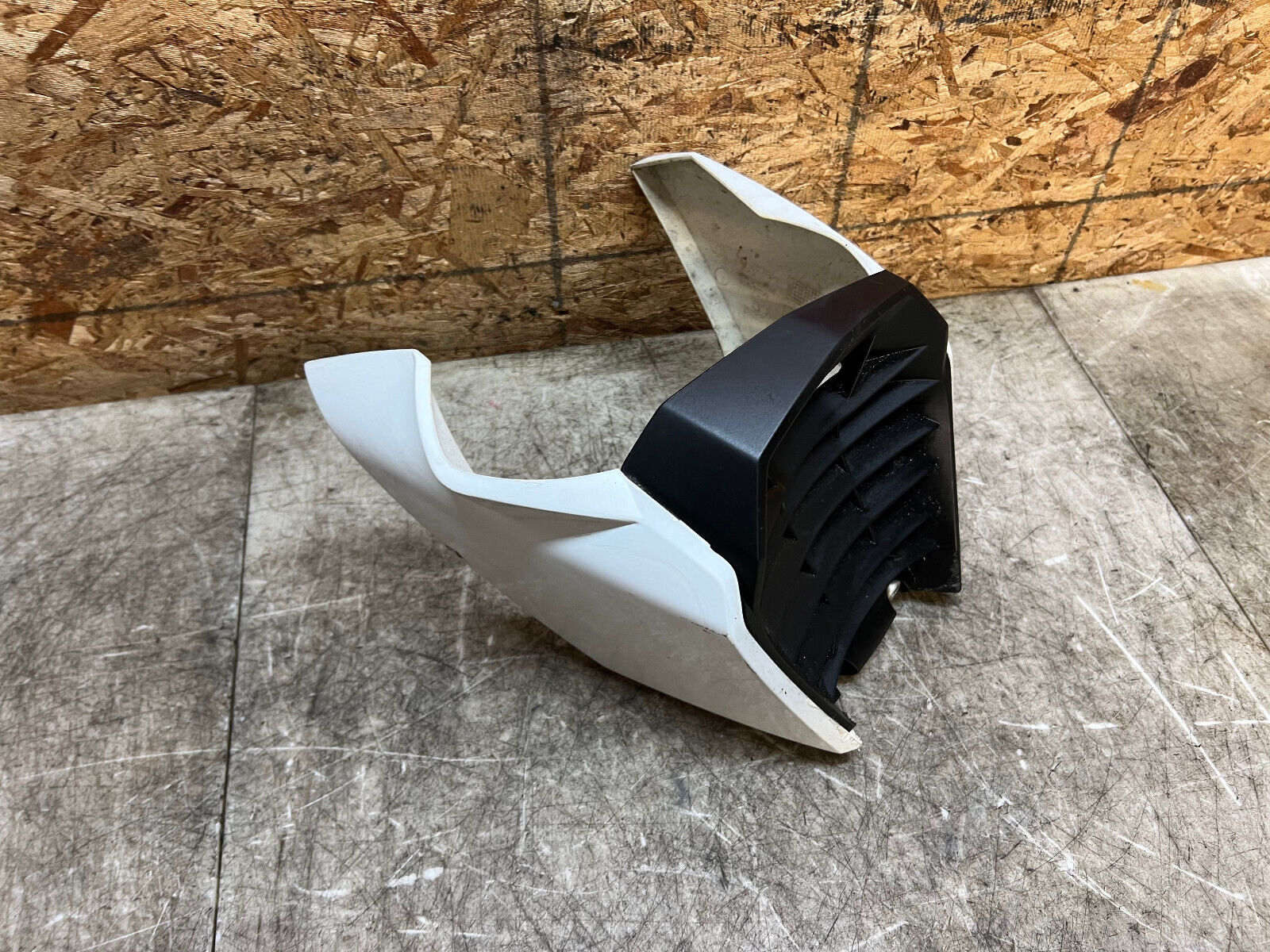 08 09 10 11 KTM 690 SUPERMOTO SMC SM DUKE LOWER BELLY FAIRING COWL PANEL