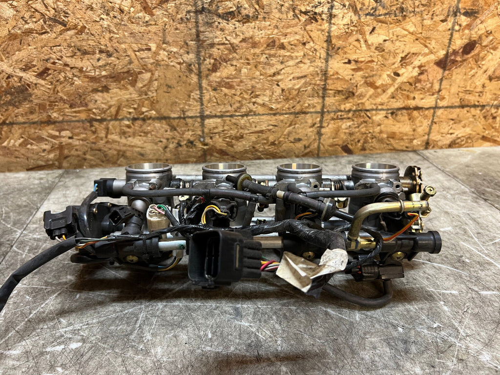 01 02 2001 2002 SUZUKI GSXR GSX-R 1000 GSXR1000 THROTTLE BODIES BODY INJECTOR