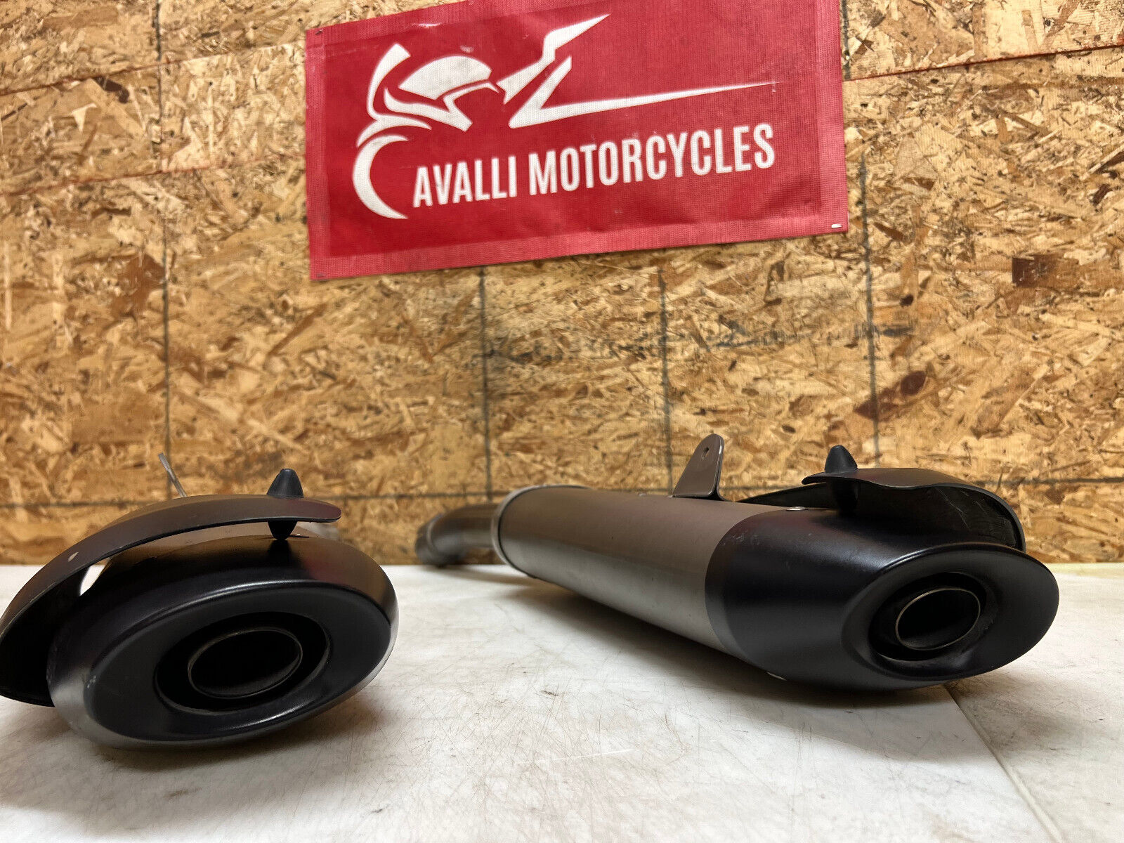 2007 2008 07 08 YAMAHA YZFR1 YZF R1 FACTORY EXHAUST MUFFLER SILENCER PIPE OEM