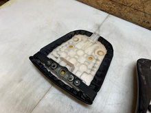 Load image into Gallery viewer, 04 05 SUZUKI GSXR GSX-R 600 750 GSXR750 GSXR600 FRONT REAR SEATS SEAT PAD CUSION
