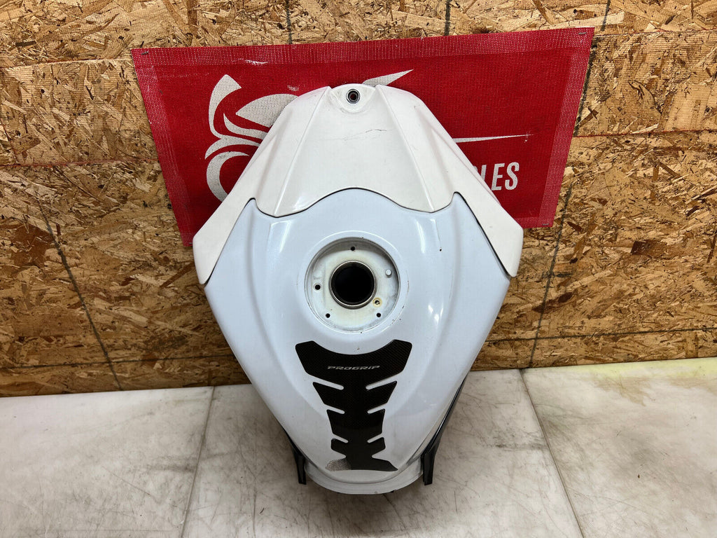 08 09 10 2009 2010 SUZUKI GSXR GSX-R 600 750 GAS TANK FUEL TANK PETROL RESERVOIR
