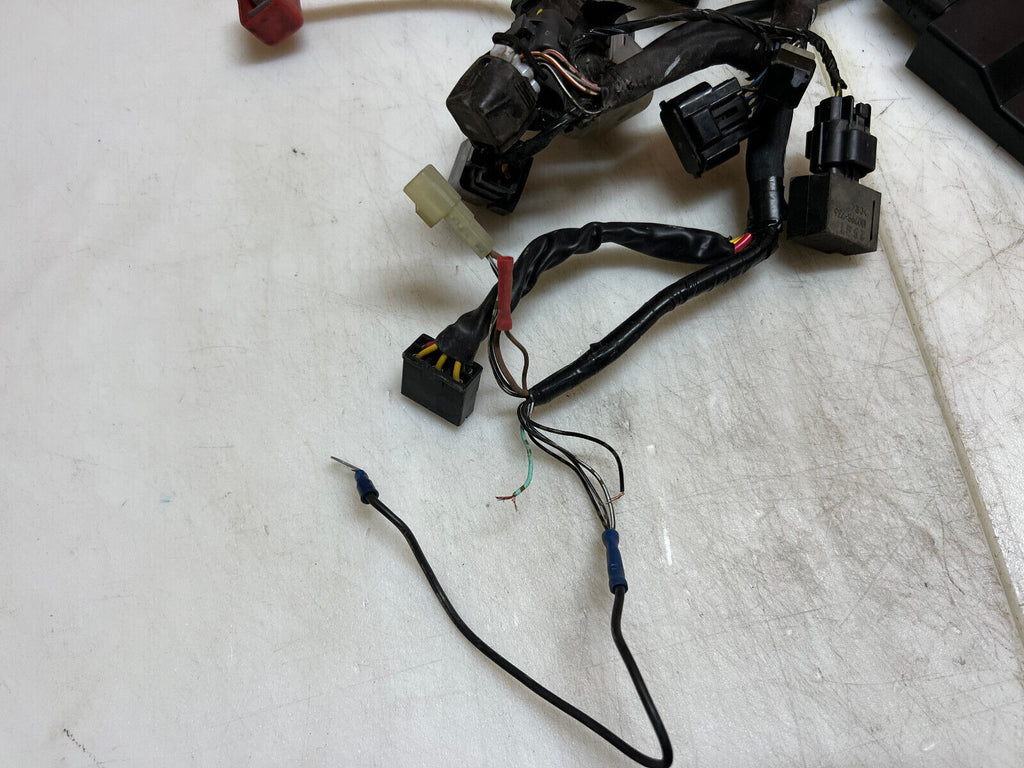 04 05 SUZUKI GSXR GSX-R 750 GSXR750 ECU CDI ECM MAIN ENGINE WIRING HARNESS LOOM