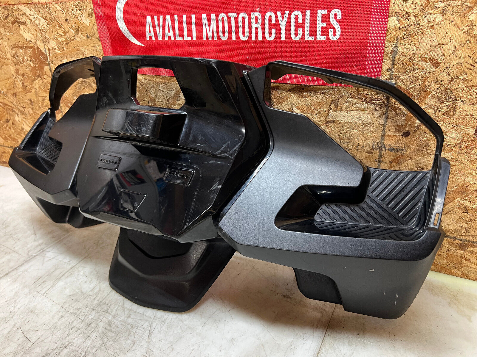 2021 BRP CAN AM CAN-AM SPYDER ROADSTER RT F3 1330 REAR FENDER BACK PANEL SUROUND