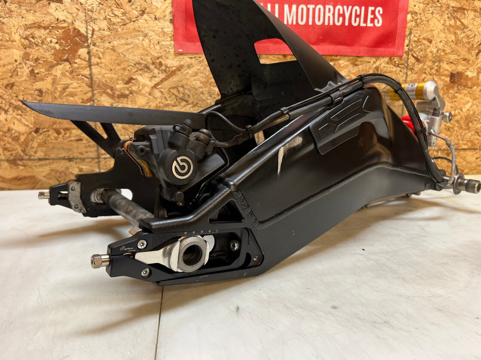 15 16 17 18 2015-2018 BMW S1000RR S1000 RR 1000RR REAR SWINGARM SWING ARM SHOCK