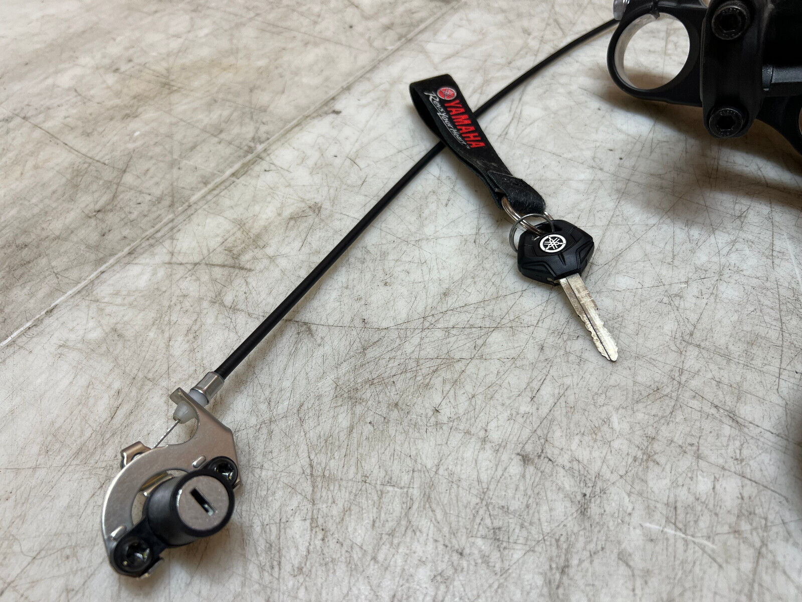 20 21 22 23 24 25 YAMAHA MT 07 MT-07 MT07 LOCK SET KEY SET IGNITION TRIPLE TREE