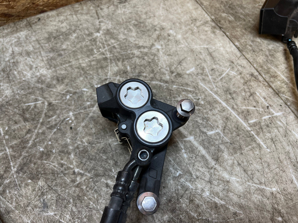 15 16 17 18 19 20 21 YAMAHA FZ-07 FZ07 MT-07 MT07 BRAKE CALIPERS MASTER CYLINDER