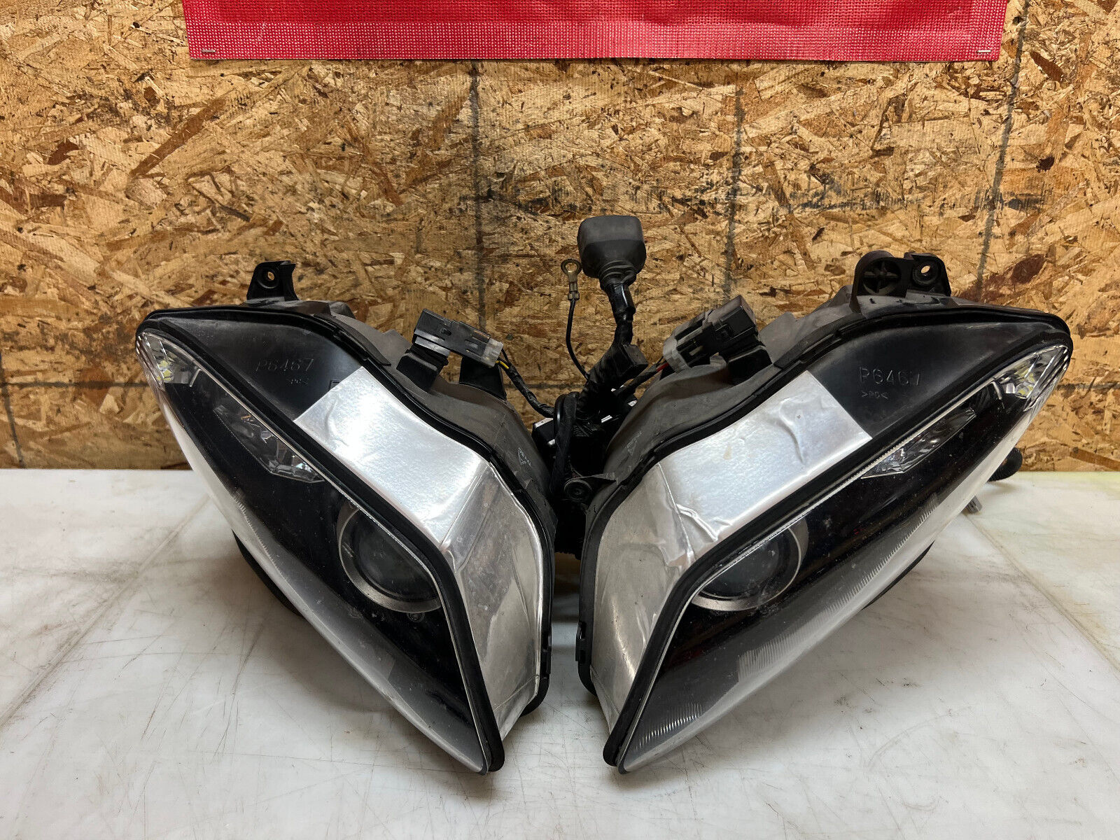 2007 2008 07 08 YAMAHA YZFR1 YZF R1 HEADLIGHTS HEAD LIGHTS LIGHT HEADLAMP LAMP