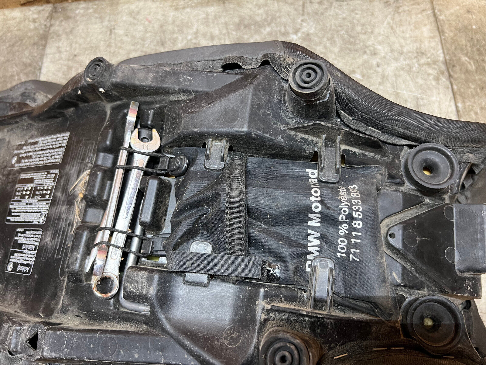 13 14 15 16 17 18 BMW F800GS F 800GS F800 GS RIDERS MONO SEAT FRONT SEAT PAD OEM