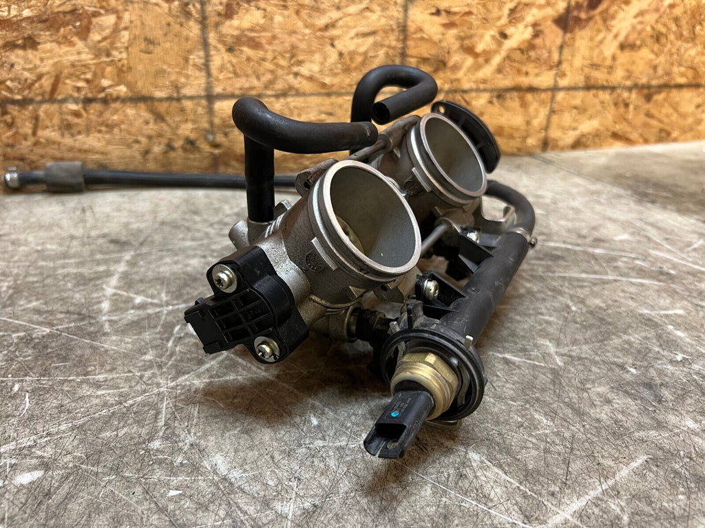 13 14 15 16 17 18 BMW F800GS F 800GS F800 GS THROTTLE BODIES BODY FUEL INTAKE