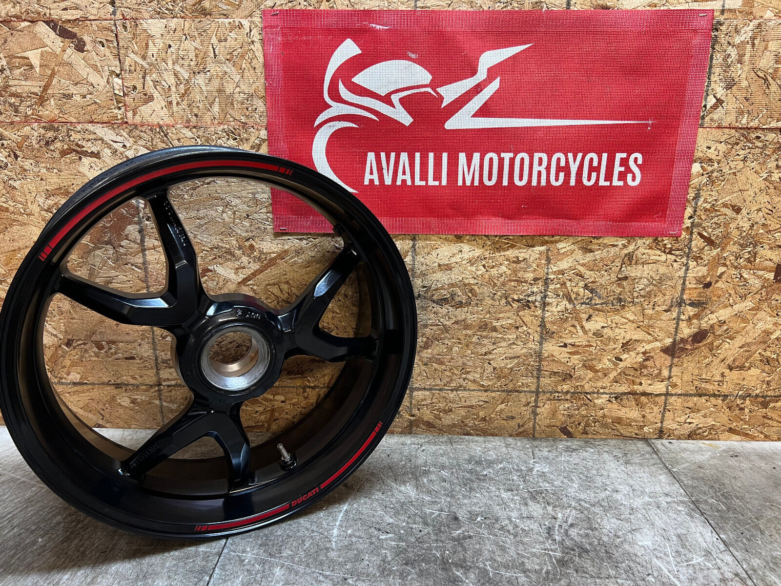 2015 2016 2017 15 16 17 DUCATI MULTISTRADA 1200 S REAR WHEEL REAR RIM STRAIGHT